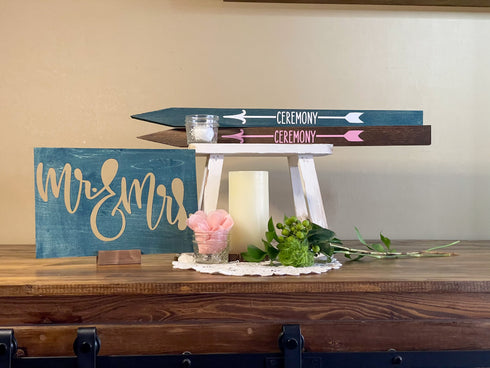 Wood Sign | Mr. & Mrs. | Cut-Out