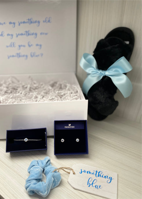 Scrunchie with Wood Hangtag